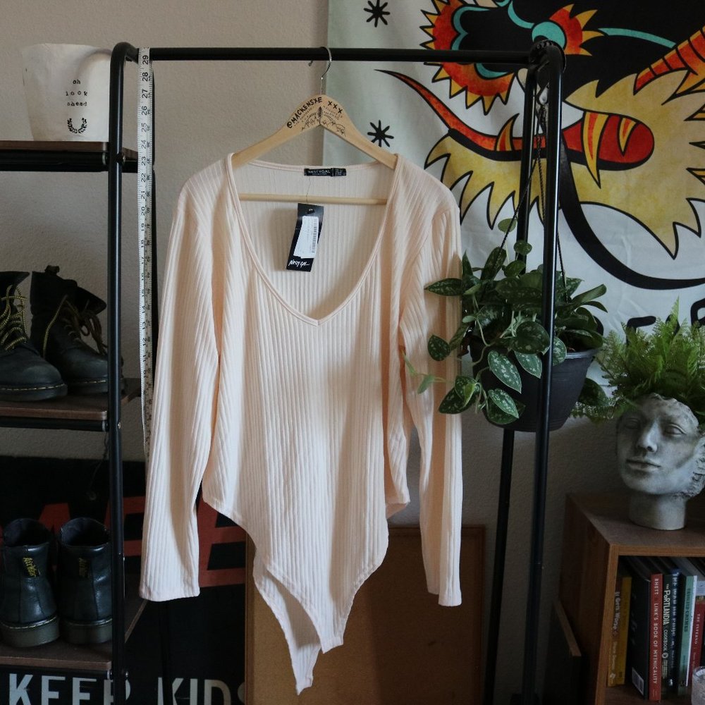 Swoop/V Neck Long Sleeve cream/white Body Suit NWT